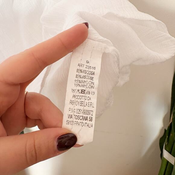 Sleeveless White Ruffle Trim Blouse Button Front Crinkle Texture Size S Small - Picture 2 of 4